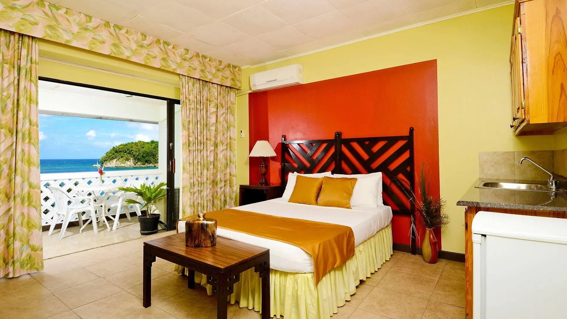 Kaz Kreol Beach Lodge Ocho Rios 3*,